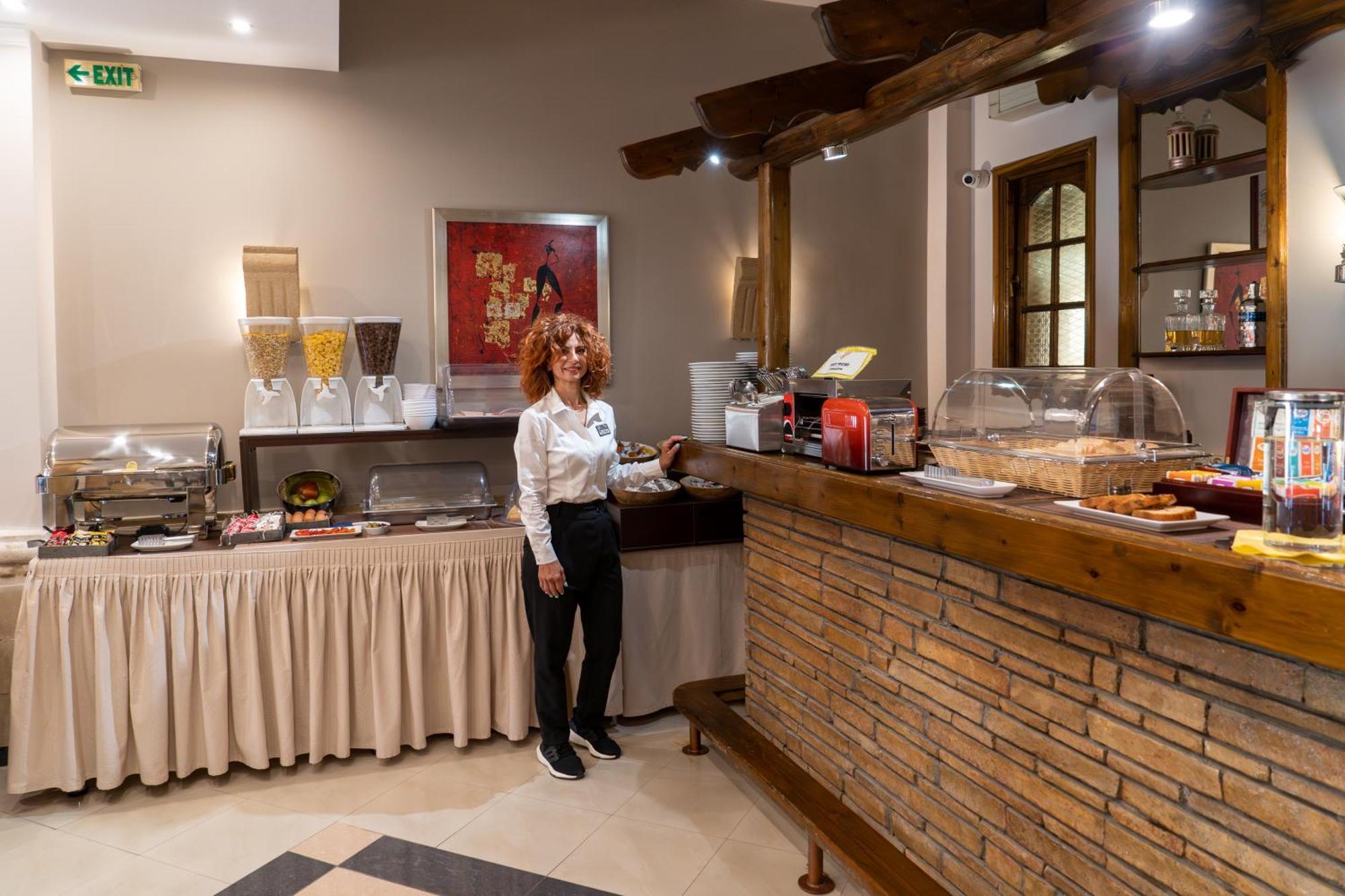 Argo Hotel Pireusz Kültér fotó